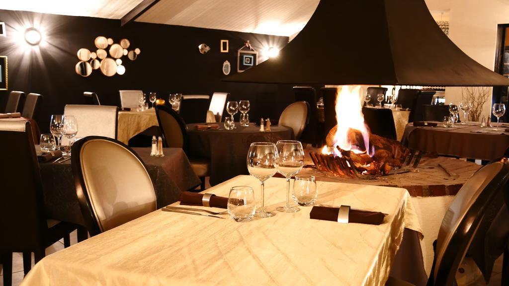 Le Bernon Hotel Connaux Екстериор снимка