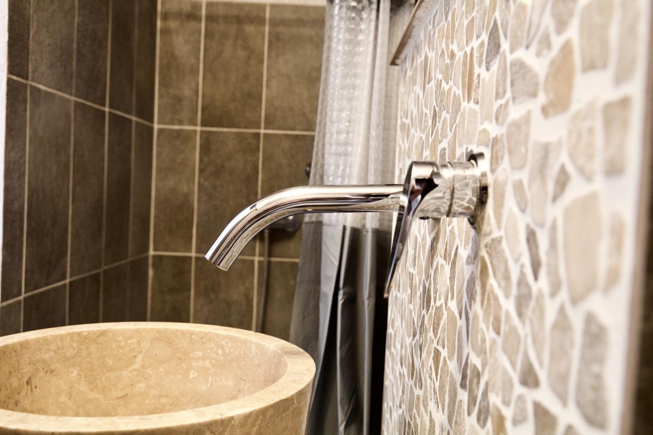 Le Bernon Hotel Connaux Екстериор снимка